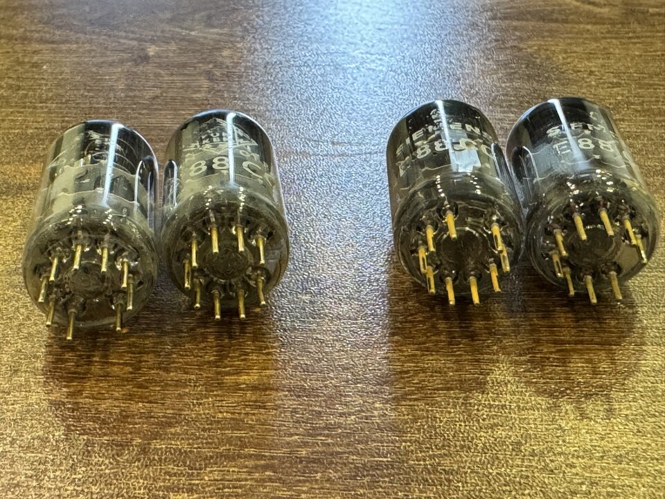 z4863022772903_26b8970919315b98852d61c48a332802.jpg