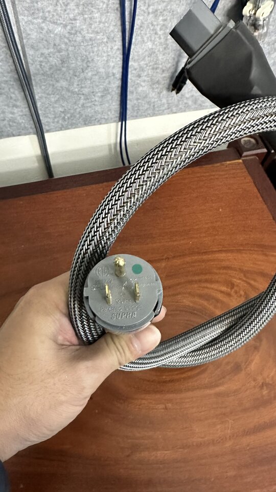 z5212679835715_7560bbaa8e8c28b455fd4a56ee2a8621.jpg