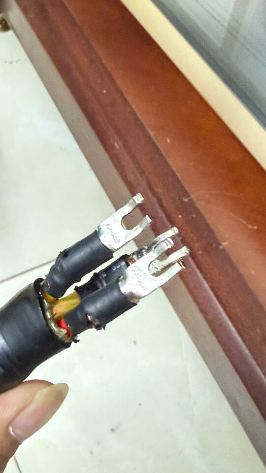 z6074364892315_c26e4fad8ceea8677015bcda86685d26.jpg