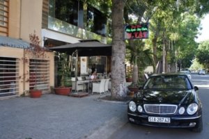 cafe SG (FILEminimizer).jpg