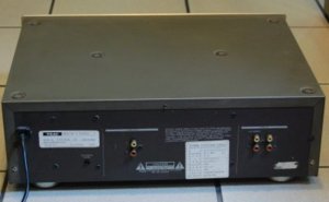 TEAC V6030S cassette deck(Rear).JPG