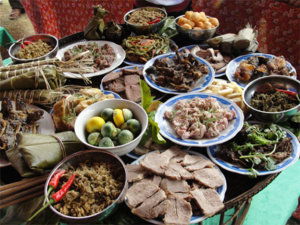 mâm Việt Nam.jpg