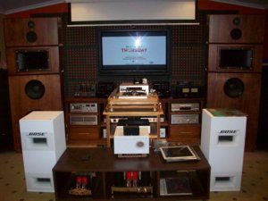 Hipster05-Entertaiment room 01.jpg