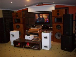 'Hipster05-Entertaiment room 02.jpg