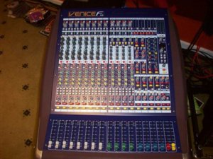 Hipster05-Midas venice f16 mixer..jpg