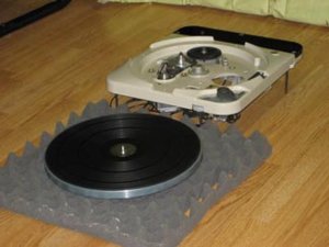 Turntable_Hung_200.jpg