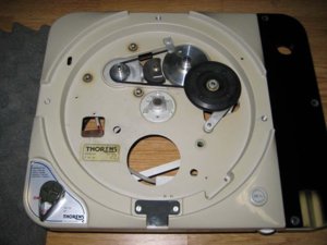 Turntable_Hung_100.jpg
