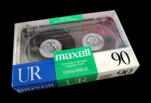 cas_maxell_ur_90_pix1200.jpg