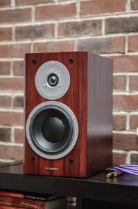 dynaudio_focus_160_with_stand_4_1560730739_600fa5ce.jpg