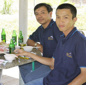 qnac5ae-right.jpg