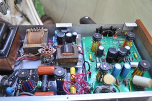 phono 2 (800 x 531).jpg