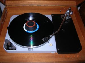 Thorens124M-II.JPG