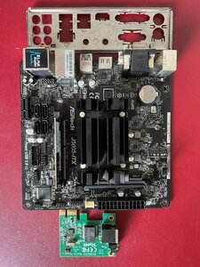 Asrock_j5005itx_02.jpg