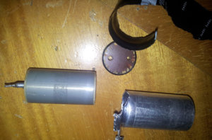 Nichicon-1000uF-50v_2.jpg