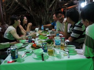 Nhật Uy tranh luận với Hại Điện.jpg