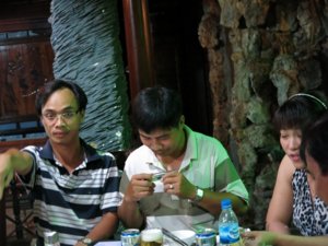 cuquan với kèn acmonica.jpg