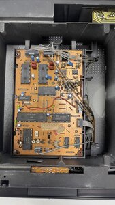 2. philips cd304.jpg