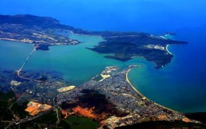 1328495169_Cang Quy Nhon nhin tu tren cao.jpg