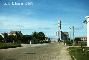 Nha tho nhon QN-1965.jpg