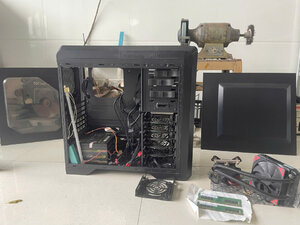 Thungmaytinh 181125 01.jpg