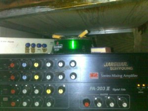 PA 203III stereo mixing amplifier.jpg