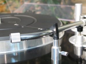 Sony_PS-X65C_1.jpg