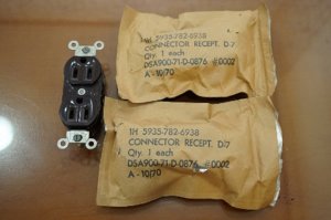 Ổ cắm Leviton.jpg