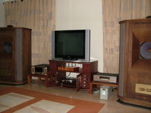 Tannoy-Accuphase.jpg