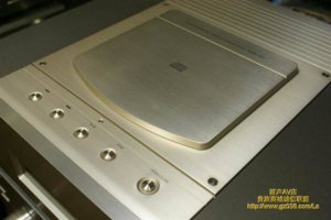 Denon DCD-S1 (1).jpg