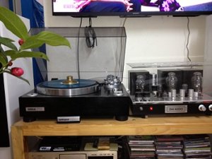 Turntable Yamaha GT-1000 & Daiaudio 300b tube amp.jpg