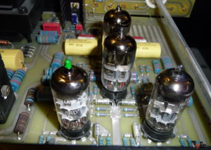 492041-audio_research_ls7_line_stage_preamp.jpg