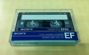 Băng cassette cổ.jpg