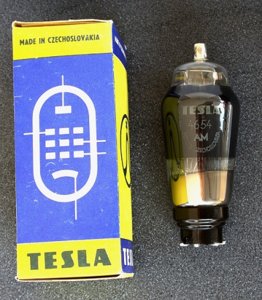 4654-TESLA-2.jpg
