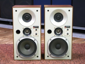 Technisc SB-X3.jpg