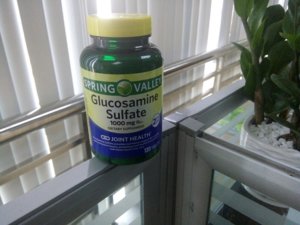 Glucosamin-lọ nhỏ.jpg