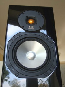 Monitor Audio Studio20SE Celebrations b.jpg