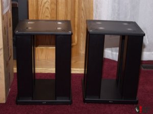 415102-harbeth_shl5_speakers_in_rosenut_with_skylan_stands (1).jpg