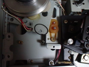 GX-747 tape tension arm belt replacement_resize.jpg