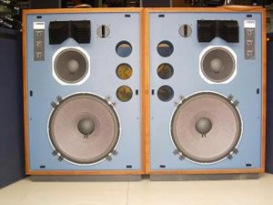 jbl4345-1.JPG