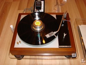 Thorens TD-150.jpg