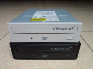【ジャンク】プレクスター製　CDドライブ Premium2 ＋DVD/CDドライブ PX-760SA PLEXWRITER Premium 2 CD-R⁄RWドライブ