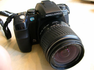 Konica Minolta DYNAX 5D_01.jpg