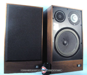 Accoustic_Research_AR-11_Stereo_Speakers_web.jpg