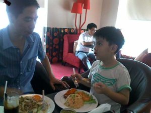 12042011646.jpg