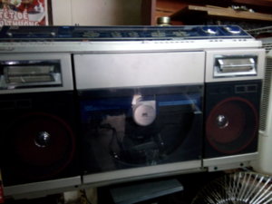 Radiocassette-Sharp-VZ2-1.jpg