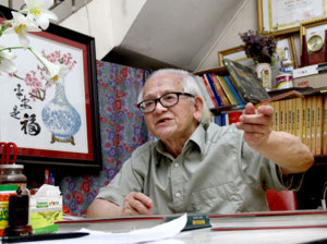 Nhà nghiên cứu Giang Quân.jpg