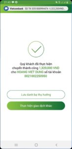 Screenshot_20190821-214350_Vietcombank.jpg