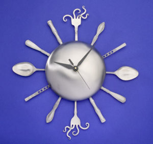 recycled-silverware-clock.jpg