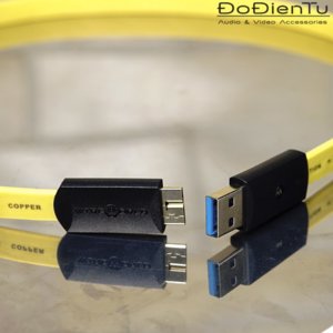 wireworld_chroma_8_usb_3.0_a_micro_b_868318bee0dd4014a145d2d5c4dc37de_master.jpg