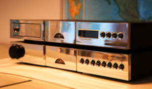 zoom_Audio102-Naim-chrome - Copy.png